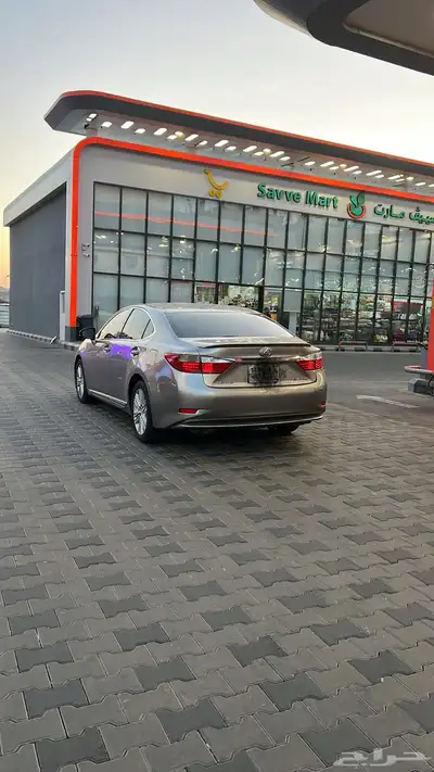 للبيع لكزس ES350 2015 3