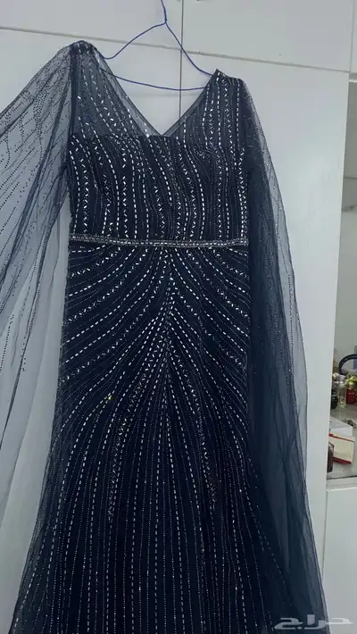 فستان نظيف له شهر لبسه وحده في زواج اختي شريته ب 600 1