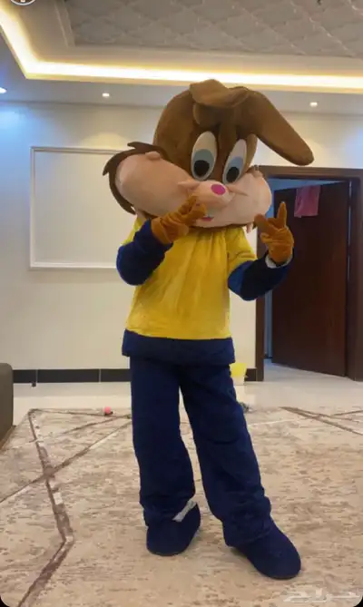 لبس دميه ارنب كامل يلبسه الشخص 1
