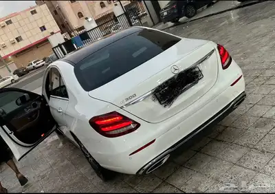 ميرسيدس E300 2