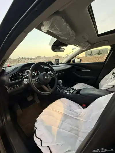 للبيع مازدا CX30 نصف فل 2023 لون اسود 6