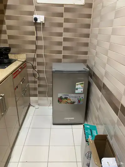 اثاث متفرق للبيع حي الملقا 9