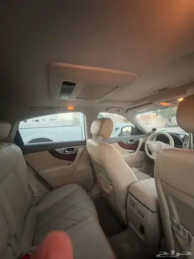 انفينتي 2014 QX70 7