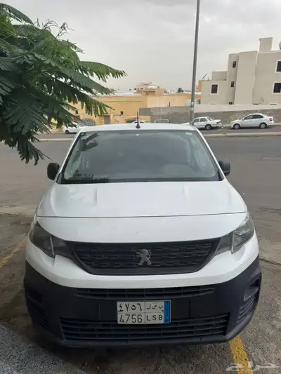 بيجو نظيف 2022 0