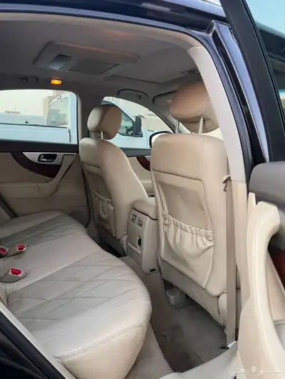 انفينتي 2014 QX70 8