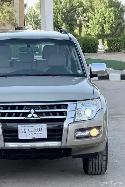 باجيرو GLS 2020 ذهبي 3
