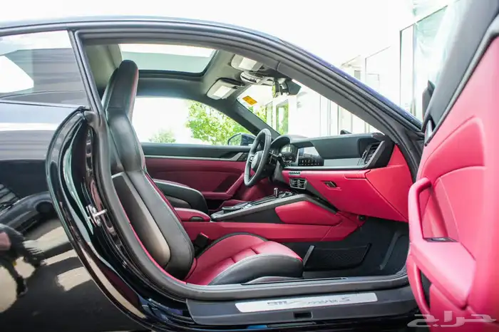 Porsche 911 (992) S 2025 جديد 9