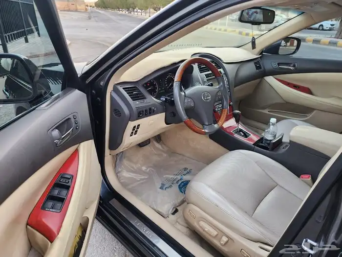 لكزس E350 موديل 2007 18
