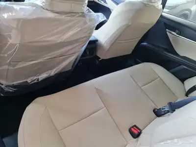 كامري هايبرد E 4