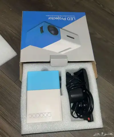 بروجكتر جديد سبب البيع ماعرفت استخدمه 1