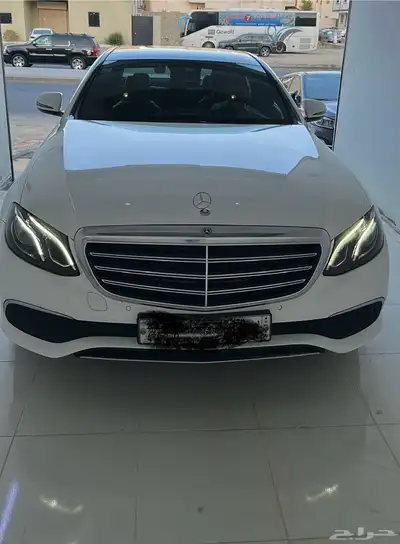 ميرسيدس E300 11