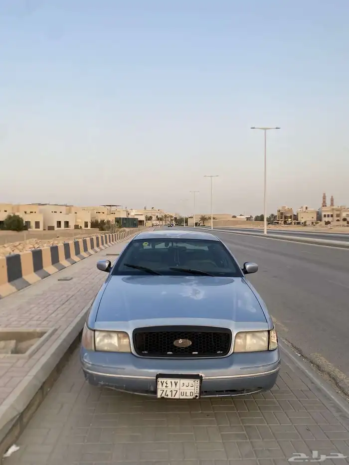 فورد كروان فكتوريا 0
