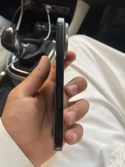 ايفون 16 برو 1