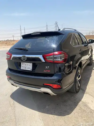 جيب بي واي دي s7 صيني للبيع 6