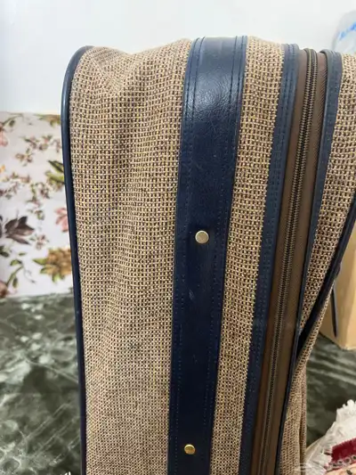 شنطة سفر قديمة 1