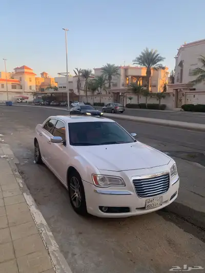 كرايسلر2012 نظيف جدا 1