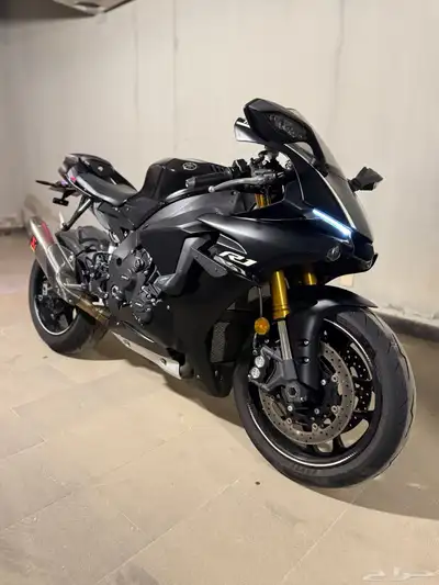 ياماها R1 2017 (مخزن) 1