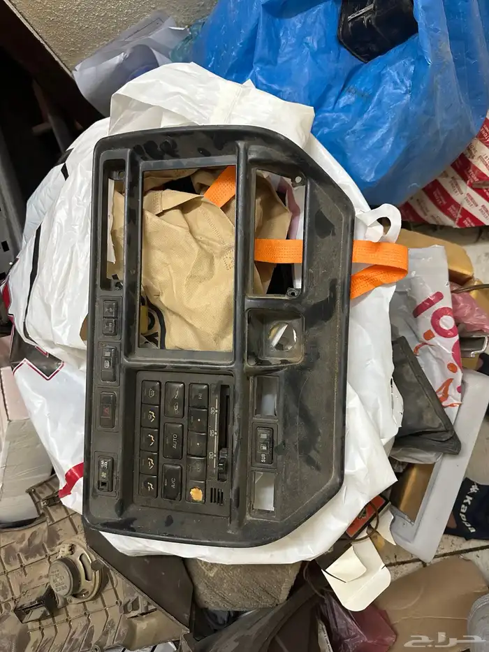 قطع صالون لاندكروزر 97 1