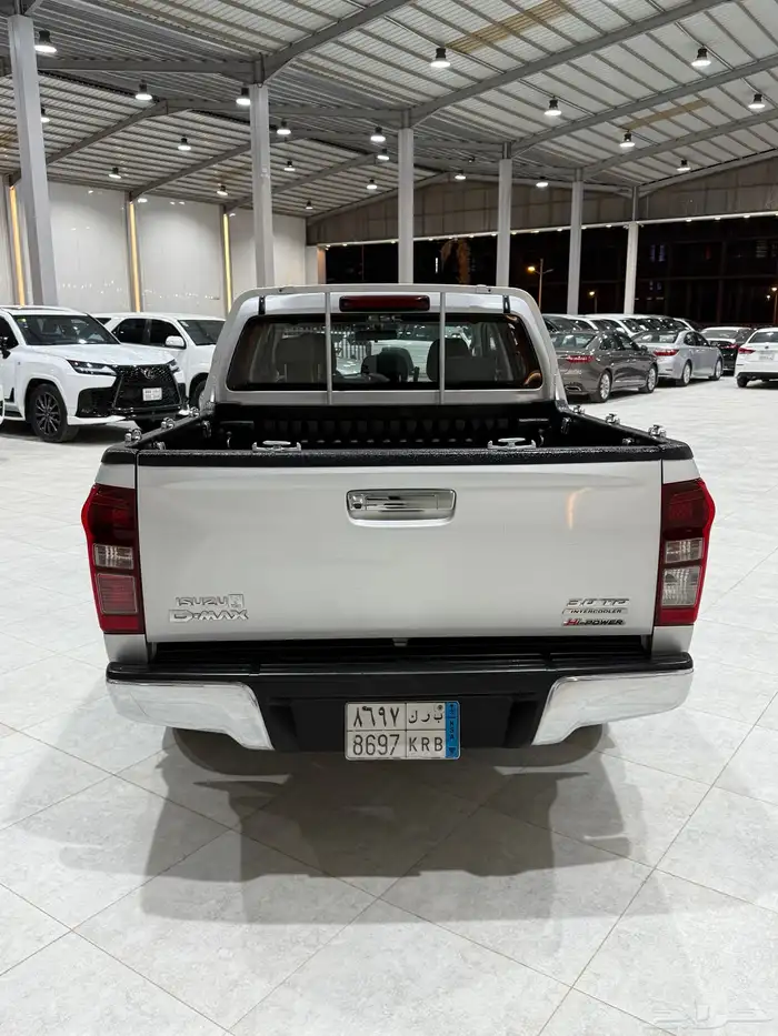 ايسوزو ديماكس LS دبل 2020 5