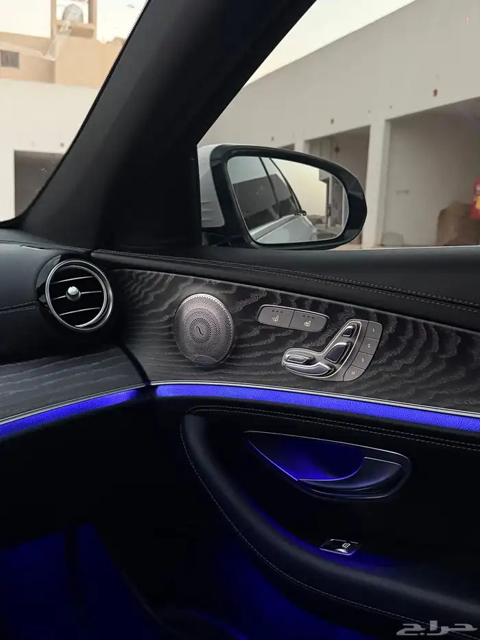 Mercedes E350 AMG 4matic 2022 8