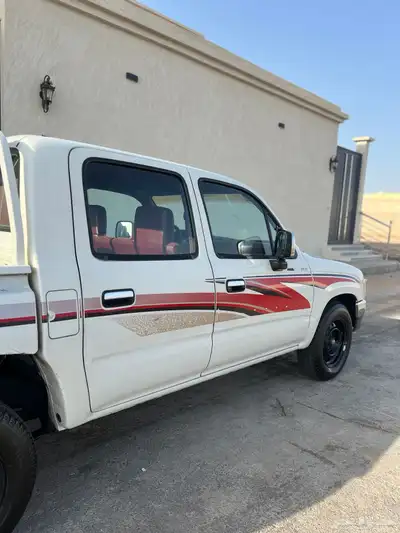 هايلكس 2001 13