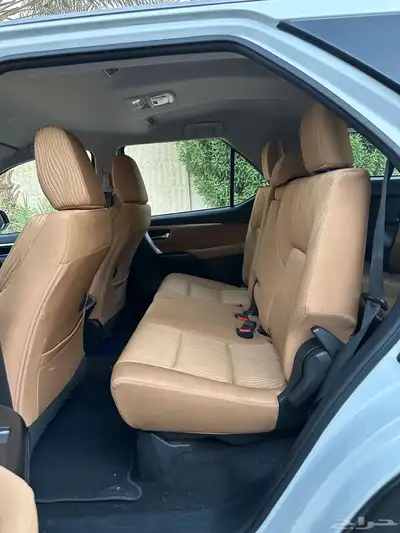 نوع السيارة   تويوتا فورشنر VX1 2023 بنزين الممشى 49 الف 13