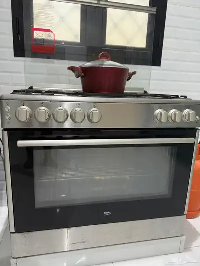 مطبخ مستعمل مع مايكرويف وفرن 2