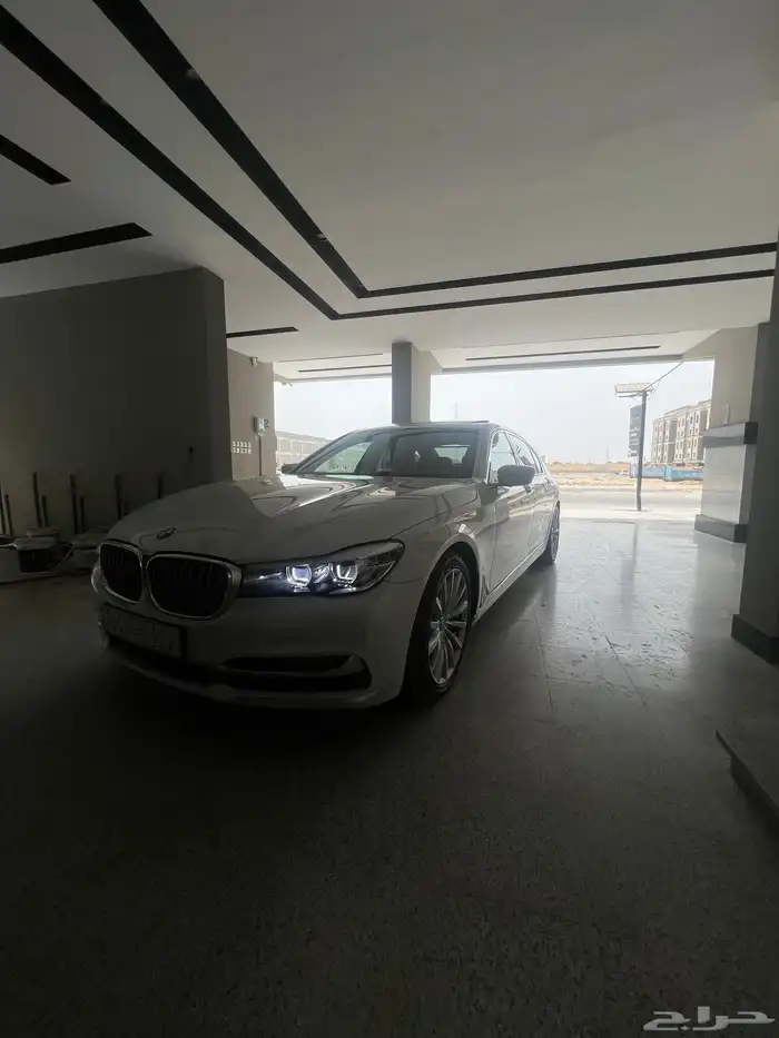 BMW 730Li 2016 0