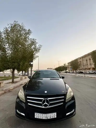 مرسيدس للبيع اليوم بسعر مغري بداعي السفر سيارة عائلية فخمه 48