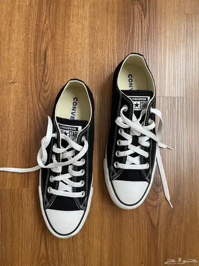 للبيع حذاء Converse أصلي - شبه جديد 0