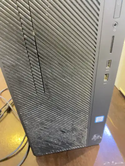طابعه من شركه hp و بيسي مكتبي 5