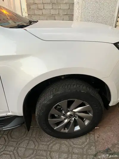 ايسوزو MUX فل كامل بدون دبل ماشي 27 الف 39