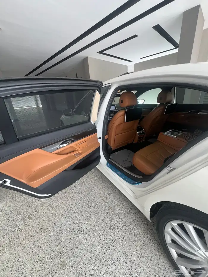 BMW 730Li 2016 7