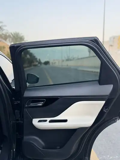 جاكور F-PaceR 18