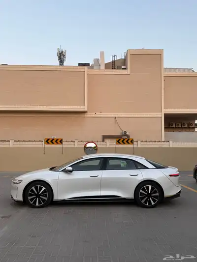 لوسيد اير بيور 2024   Lucid Air Pure 2