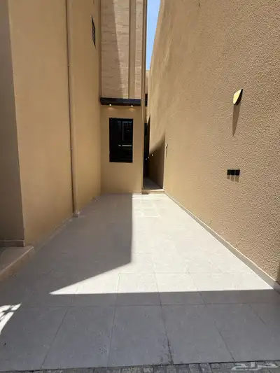 للبيع شقق ارضيه وشقق علويه تشطيب فندقي ف حي الضيافة 2
