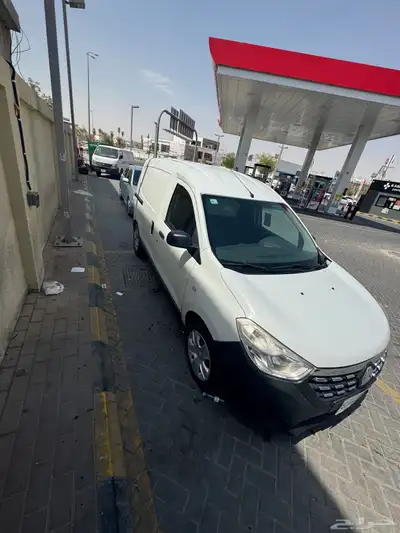 سيارتين رينو دوكر فان 2020 6