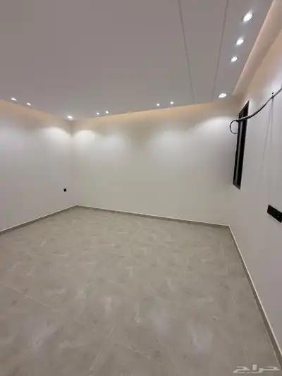 للبيع شقق ارضيه وشقق علويه تشطيب فندقي ف حي الضيافة 35
