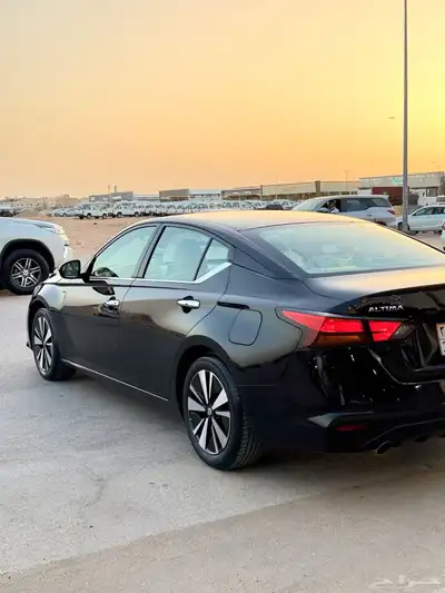 نيسان التيما 2022 - نص فل SV نظيف جدا 3
