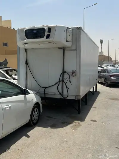 للبيع ثلاجه كارير 250 تجميد تبريد مع حافظة 6 10 متر طول 1