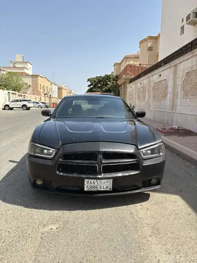 دوج تشارجر 2012 se 4