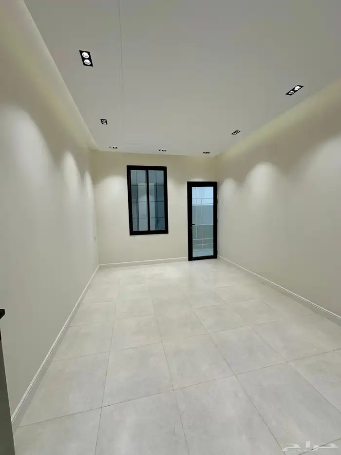 للبيع شقق سكنيه تصميم مودرن قرب منتزه المطار 9