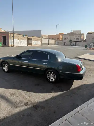 لينكولن تاون كار 1999 20
