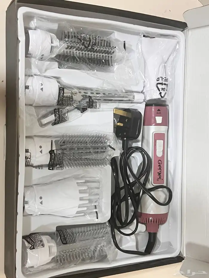 Gemei hair dryer set 7 in 1 2