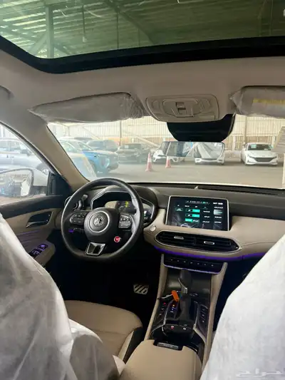 ام جي 2023 HS دبل 23