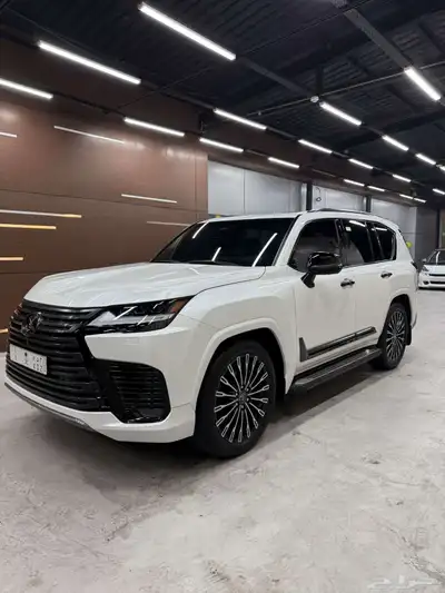 لكزس VIP فل كامل 2025 لوحه رقم 1للبيع 0