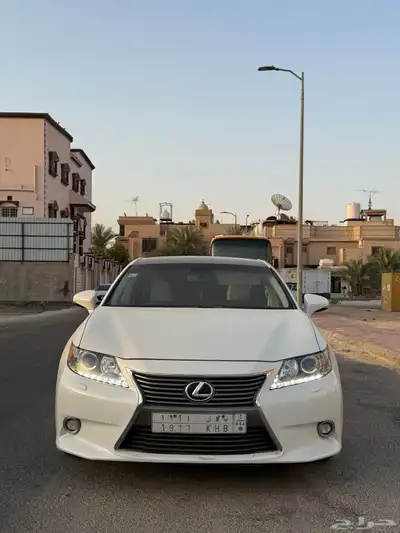 لكزس اي اس 350 3