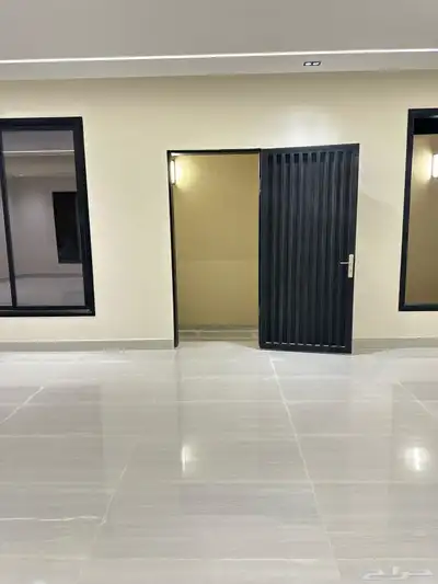شقة في فله للبيع في حي الندوة بموقع مميز وأسعار جدا  مناسبة 6