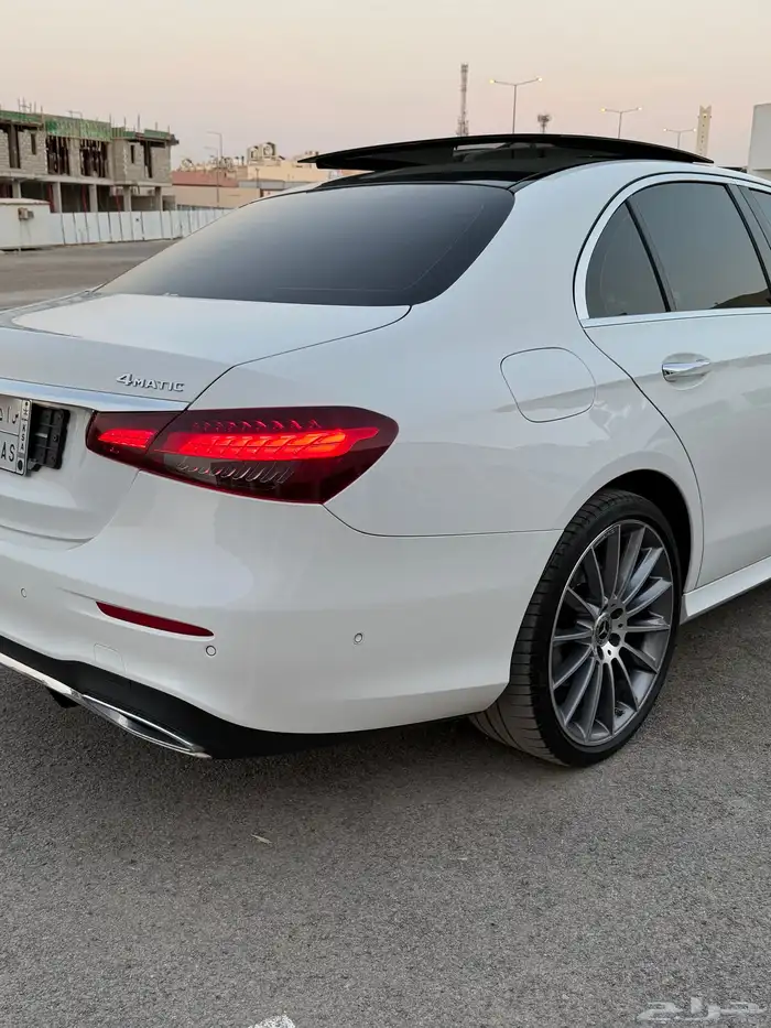 Mercedes E350 AMG 4matic 2022 6