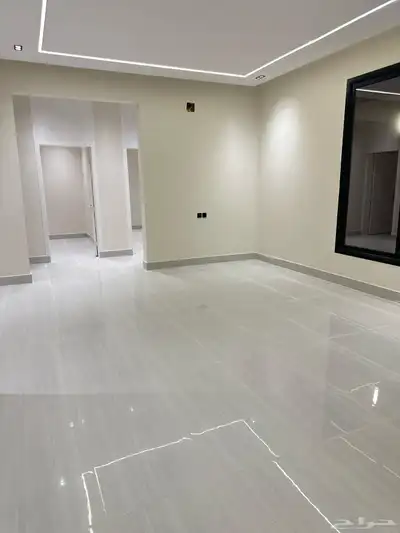 شقة في فله للبيع في حي الندوة بموقع مميز وأسعار جدا  مناسبة 5